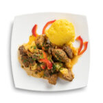 Gulaș de vițel cu mămăliguță 500g